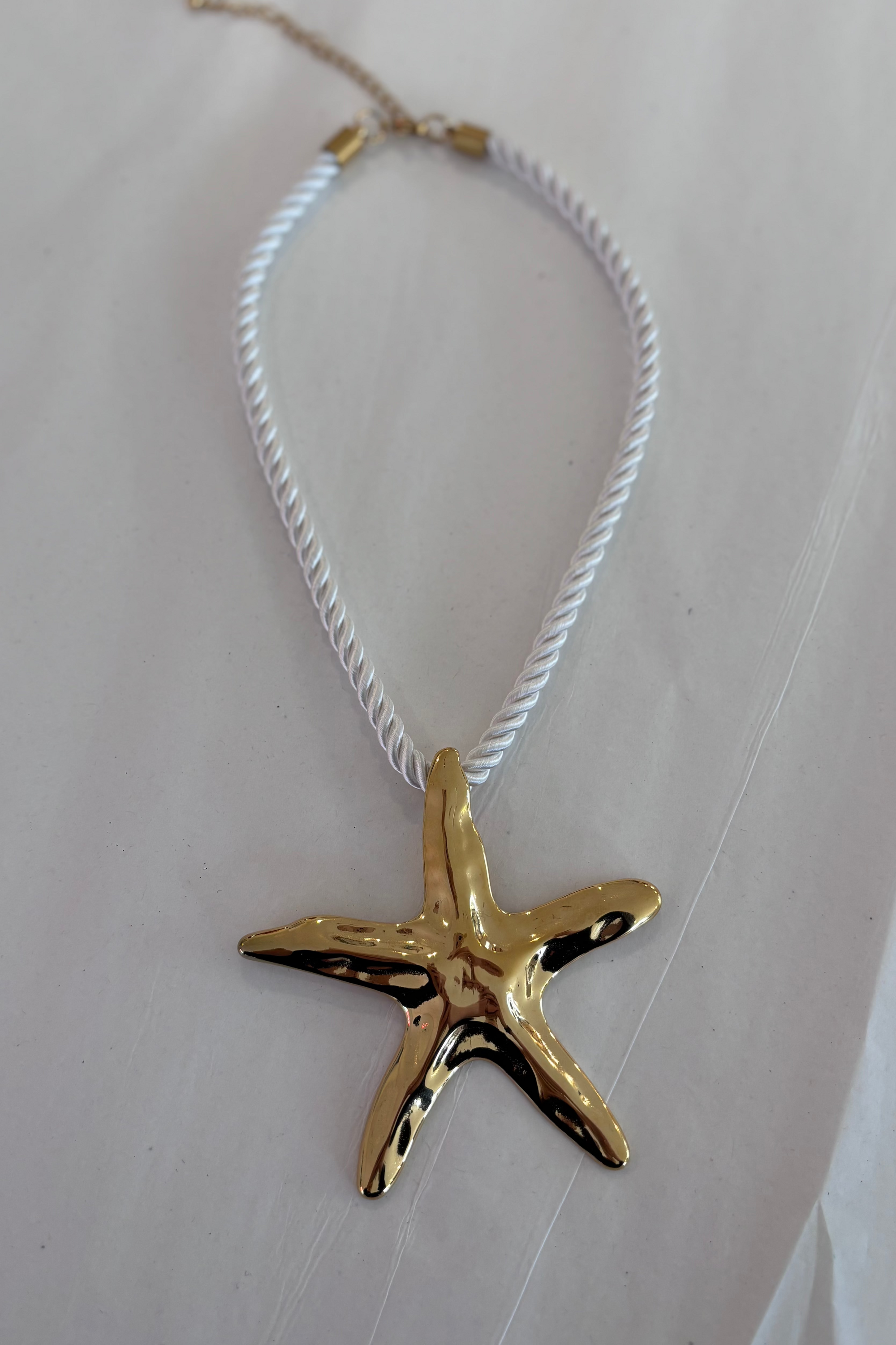 Amalfi Starfish Necklace – 18K PVD Gold
