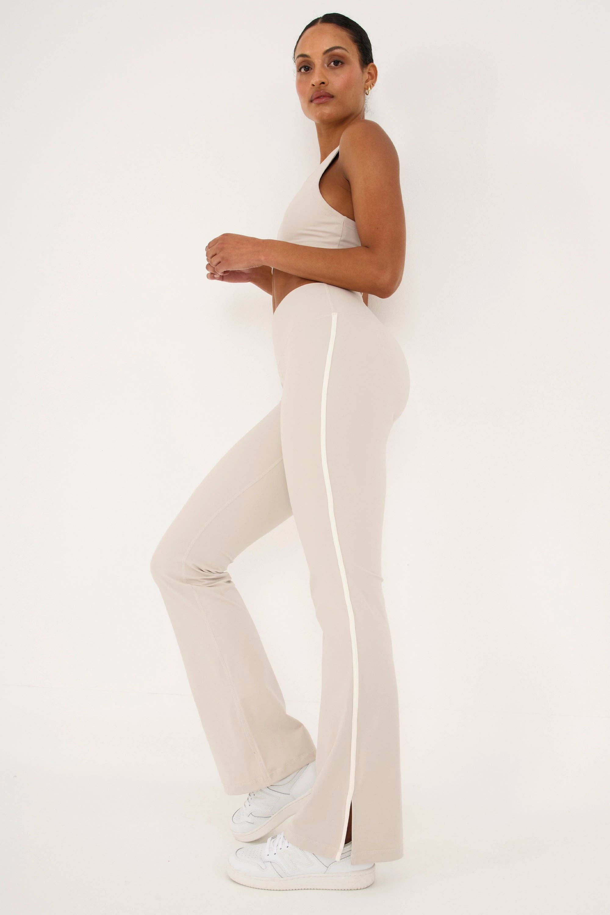 All Fenix - ALLFENIX CloudCore Contrast Flared Legging